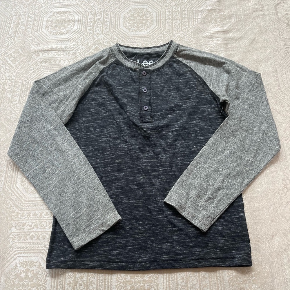 Lee Raglan Henley - Boys SZ 10/12 - Medium - NWOT